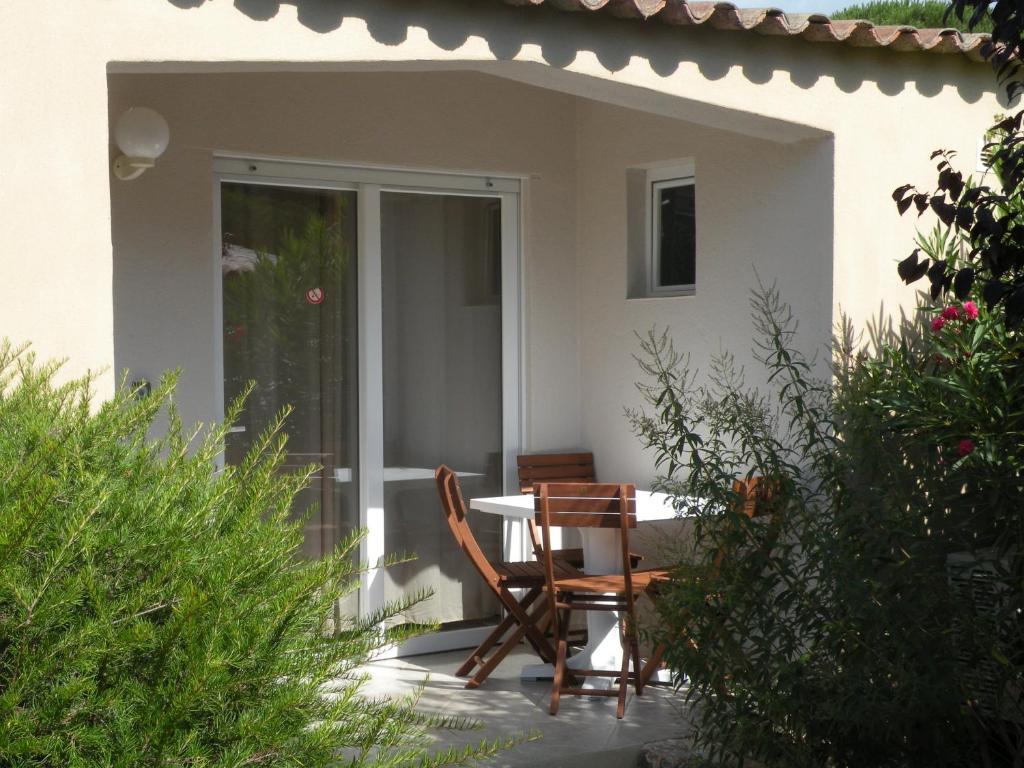 Les Jardins De Santa Giulia Hotel Porto-Vecchio  Exterior photo